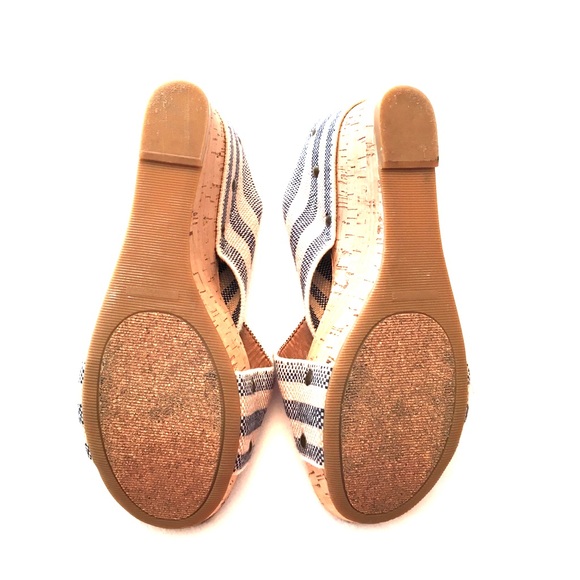 Lucky Brand Miller Striped Wedge Heels Shoes - Picture 6 of 7